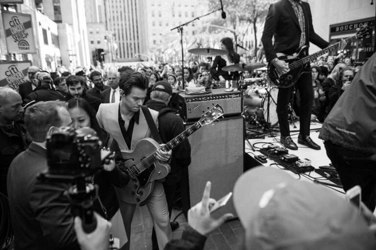 Harry’s House Membawa Nuansa Tahun 70-an ke Musik Pop Modern